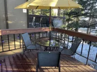 Lake Tahoe Getaway - Hot Tub, Pool, Near Beaches, Eateries, Hike, Bike & Rafting