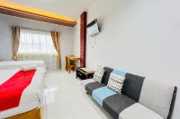 RedDoorz @ Hotel Dieng Berastagi