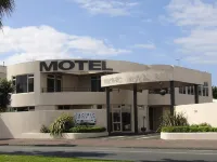 Pacific Motor Inn - 駐車場