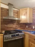 Charming 3-Bedroom House with Free Wifi and Coffee it is Close to the Lake