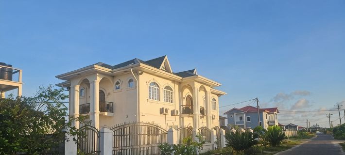 Charming Modern House In Residential Providence Hot-W/Wi-Fi/AC, Live/Secure Cam Hotels in Georgetown