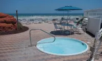 Breathtaking Views/Gorgeous Oceanfront Condo&Pool, 4th FL, 2-Bath, Daytona