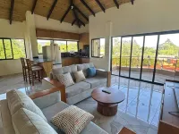 ático hermoso en el cuarto piso Hotels in Jarabacoa