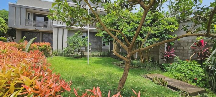 Exquisite 4Bed 4.5Bath Lake View Home! Hotels in Busiro
