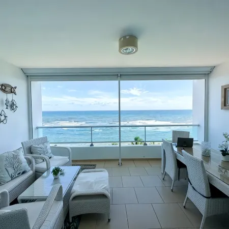 3-bedroom 3- Bath Beachfront Paradise apt in amazing Playa Juan Dolio with WiFi