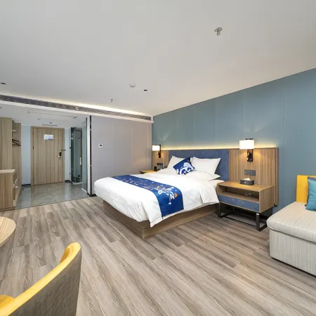 Yeste Hotel (Du'an High - speed Railway Station Binjiang Zhuangyuan Food Street Branch) Hotels in Du'an