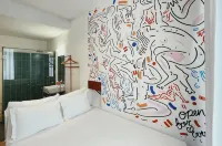 Esqina Cosmopolitan Lodge Отели рядом с достопримечательностью «Байша/Шиаду»