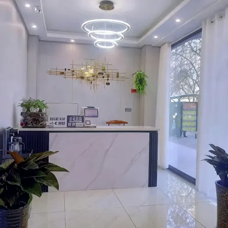 Korla Fuxin Yijia Hotel