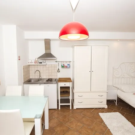 Jerry & Oli's Apartments