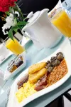 Park Grand Heathrow - breakfast