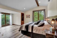 Stunning Bugle Hollow Lodge