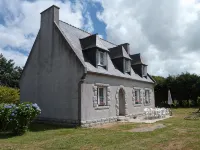 Large family house, 5 bedrooms, only 5 km from the Abers and soft sandy beaches - Homestays