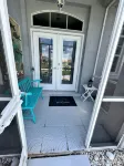 Vacation in Paradise on the Canal w/Heated Pool and minutes to the Beach!! - Jacuzzi