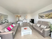 Large 4-person 1st floor apartment on the seafront.  FROM SATURDAY TO SATURDAY - Apartments