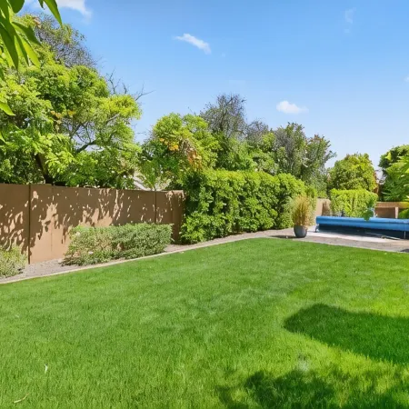 Luxury Home/Heated Pool/hot tub/Theater/ Putting Green AZ