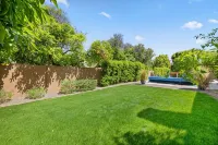 Luxury Home/Heated Pool/hot tub/Theater/ Putting Green AZ