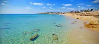 Seafront apartment. 3 double beds and 3 bathrooms