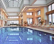 Villa Noir- 3 min from Mohegan Sun with fireplace, jacuzzi, sauna/pools, and spa - 4星級