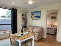 Vale Stay  -  gateway to beautiful McLaren Vale - breakfast