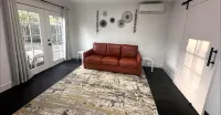 Charming backyard Guesthouse with 2 bedrooms and WiFi, AC in Pleasant Hill - 3-Star