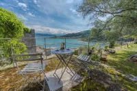 VILLACASTELLOPORTOVENERE WITH LARGE GARDEN AND MEMORABLE SEA VIEW - วิลล่า