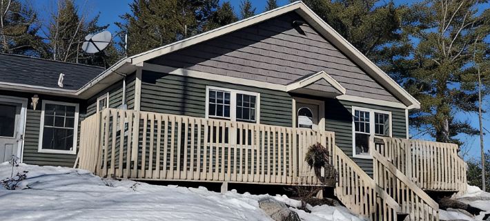 Wooded Retreat Home Hotels in Ellsworth