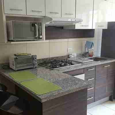 *1BR*LUXURY*NETFLIX*LOCATION Others