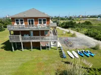 Obx Beach House + Bikes-Paddle Boards-Kayaks-Beach Chairs-Great Fishing!