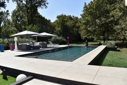 Villa for 10 Guests with Pool, Surrounded by Trees, Just 15 Min from Bordeaux - 빌라