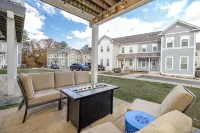 Game Room! Pontoon Rental~Boat Slip~Fire Pit