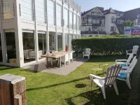 Modern duplex apartment, ground floor with garden within walking distance of the sea - واي فاي