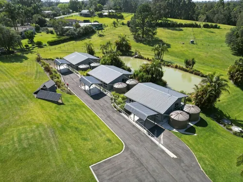 Sawtell Hinterland Retreat .Rural , peaceful living ,close to everything ! - 4-Star
