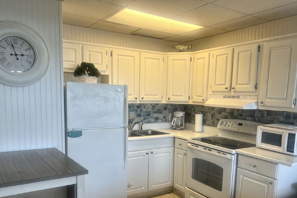 Photo 5 of 6