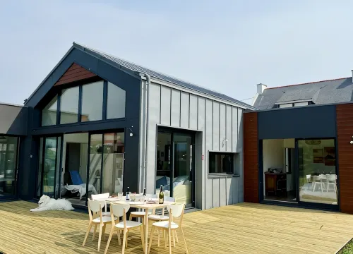 Bright "Ker Balafenn" house near the coast