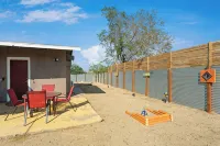 Village House - Hot Tub, Pool, walk to downtown shops - Pools