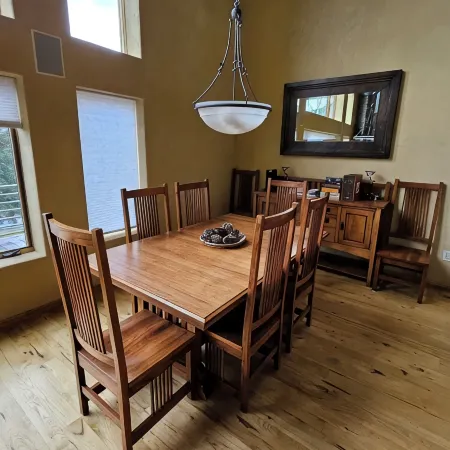 Charming Big Sky meadows house. Trails and Town Center a short walk away.