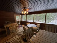 Pet Friendly! Private Lot, Only 1 Mile to Main St. Hot Tub, Pingpong, Fire Pit - 4-Star