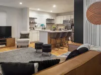 The Rosie Roots - Cozy Pet Friendly House Hotels in Greenfield