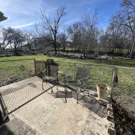 Winnie's Place- Highland Lakes/Hill Country