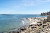 The Beach House Bailey Island Maine - 3-Star
