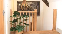 Courtyard Cottage Luxury Thatched Home Sleeps 4  (Pet Friendly) Near Gastro Pub - Homestays