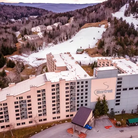 SilverCreek-2 Bedroom, 2 Bath Condo on the slopes w/ night skiing! Отели в г. Эдрей