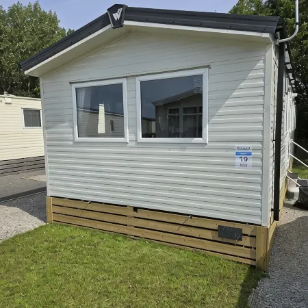 8 Berth Caravan free WiFi, Airfryer, Xbox 1