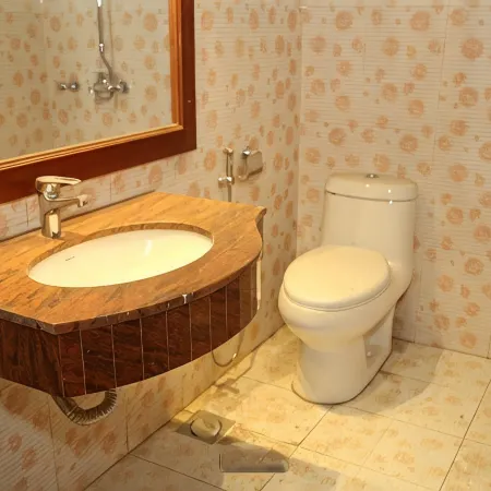 Al-Noor Hotel
