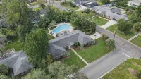 Spacious Pool Home 3 Miles to UF! - Private Pools