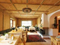 Romantik Hotel Santer Hotels in Dobbiaco