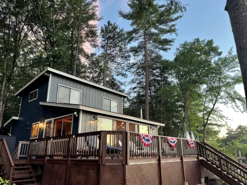 Lake Winni Waterfront Whortleberry Island Cottage, Private Beach, BOAT Required - 4 tähden