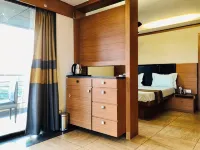 Merlot Suites