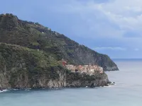 ELEGANT APARTMENT WITH EXTRAORDINARY SEA VIEW IN THE HEART OF THE FIVE LANDS Hotels in Corniglia