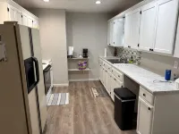 Fishing Camp 1-bedroom/Loft cabin in delightful Brookeland with AC, WiFi - 2-Star